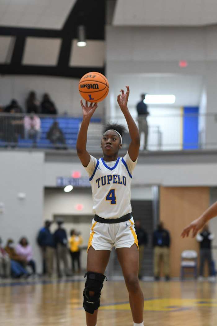 starkville-tupelo-girls-basketball00013